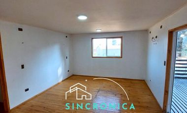 SE ARRIENDA ESPECTACULAR PARCELA CON 2 CASAS Y UN TALLER O ESPACIO MULTIFUNCIONAL