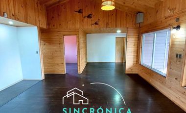 SE ARRIENDA ESPECTACULAR PARCELA CON 2 CASAS Y UN TALLER O ESPACIO MULTIFUNCIONAL