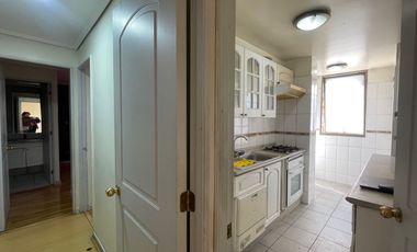 ARRIENDO DEPARTAMENTO FAMILIAR 2D 2B EN SECTOR RESIDENCIAL DE SANTIAGO CENTRO