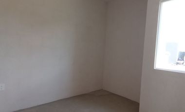 VENDO CASA EN CIUDAD NATURA, ZONA PONIENTE