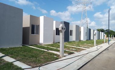 VENDO CASA EN CIUDAD NATURA, ZONA PONIENTE