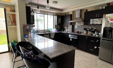 Venta Casa  en Ciudad Celeste - Samborondón - cerca al Colegio Alemán - C346