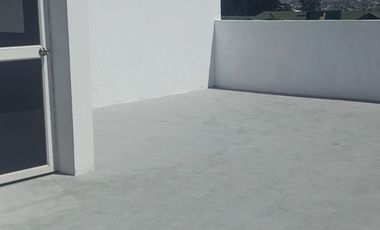 CASA EN VENTA SECTOR CARRETAS DETRAS CENTRO COMERCIAL PORTAL SHOPPING QUITO ECUADOR