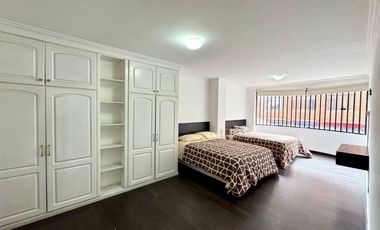 En Venta Departamento Dúplex en Cuenca Sector Zona Rosa