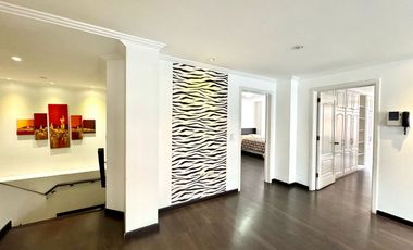 En Venta Departamento Dúplex en Cuenca Sector Zona Rosa