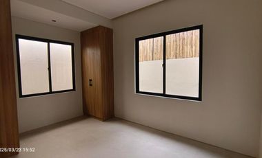 STUNNING BUNGALOW WITH MEZZANINE FOR SALE IN BF HOMES, Las Piñas