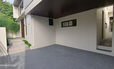 STUNNING BUNGALOW WITH MEZZANINE FOR SALE IN BF HOMES, Las Piñas
