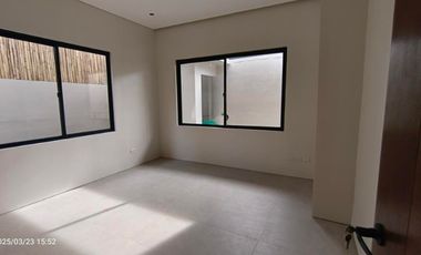 STUNNING BUNGALOW WITH MEZZANINE FOR SALE IN BF HOMES, Las Piñas