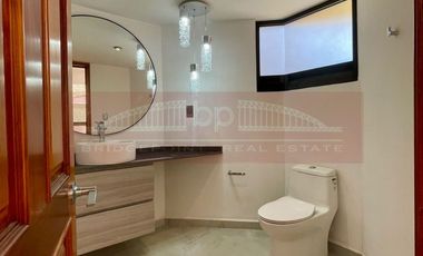 Gran casa en renta en condominio en Pico de Sorata, Jardines de la Montaña, CDMX.