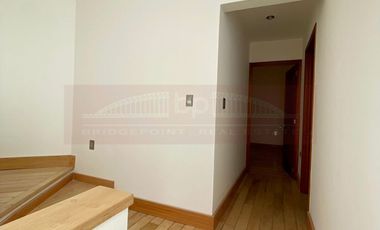 Gran casa en renta en condominio en Pico de Sorata, Jardines de la Montaña, CDMX.