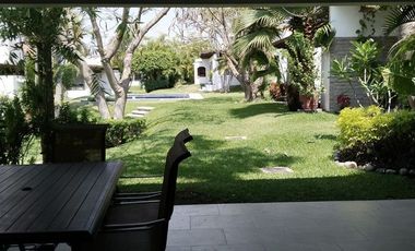 Casa de 4 recámaras en renta Cuernavaca, Xochitepec, Colinas de Santa Fe.