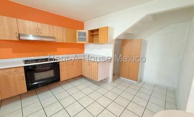 Juriquilla Privada - VENTA. Casa con amenidades y 3 recámaras
