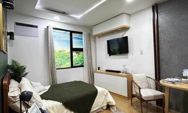 SEASIDE CONDO LIVING FOR SALE IN PUNTA ENGANO LAPULAPU  CITY