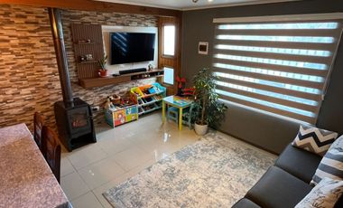 EN VENTA Amplia casa 115mts2  en Villarrica