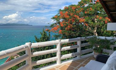 Oceanfront Oasis: Exclusive Villas with Stunning Beach Views