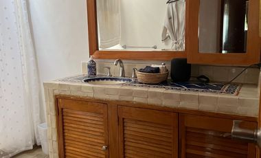 HERMOSA CASA MEXICANA, AMUEBLADA, EN LA CAÑADA, CUERNAVACA