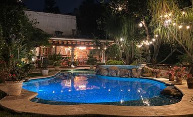 HERMOSA CASA MEXICANA, AMUEBLADA, EN LA CAÑADA, CUERNAVACA