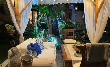 HERMOSA CASA MEXICANA, AMUEBLADA, EN LA CAÑADA, CUERNAVACA