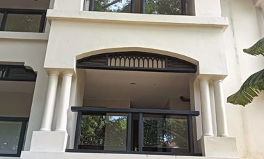 Condo Studio Unit with Balcony and 2 Beds