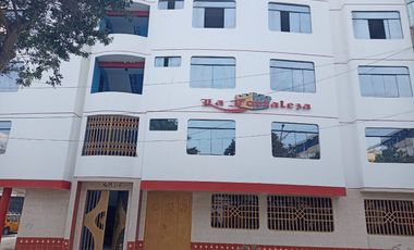REMATO Casa-Edificio con local comercial en Santa Teresa de Ávila