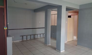REMATO Casa-Edificio con local comercial en Santa Teresa de Ávila
