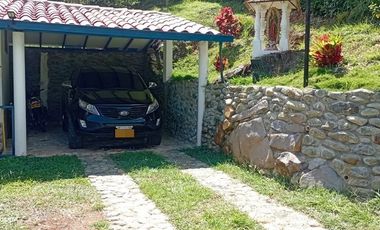 VENTA DE CASA CAMPESTRE SECTOR LAS MARGARITAS (ARAUCA-CALDAS)