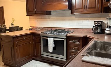 RESIDENCIAL LOS REYES CASA AMUEBLADA EN RENTA
