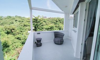 Hydra Apartment with Balcony