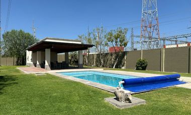 MAGNIFICA CASA EN CIRCUITO CON CASCO DE HACIENDA
