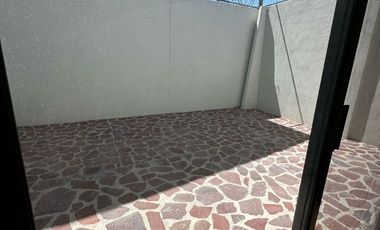 MAGNIFICA CASA EN CIRCUITO CON CASCO DE HACIENDA