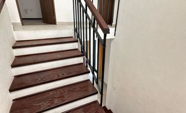 MAGNIFICA CASA EN CIRCUITO CON CASCO DE HACIENDA