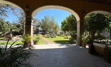 MAGNIFICA CASA EN CIRCUITO CON CASCO DE HACIENDA