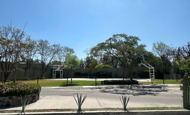 MAGNIFICA CASA EN CIRCUITO CON CASCO DE HACIENDA