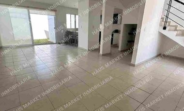 OPORTUNIDAD PRECIOSA CASA DE VENTA EN PUERTA DE PIEDRA
