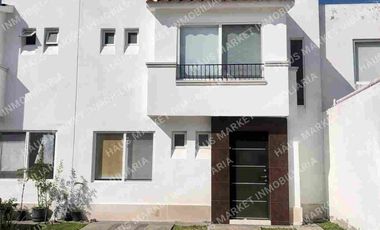 OPORTUNIDAD PRECIOSA CASA DE VENTA EN PUERTA DE PIEDRA