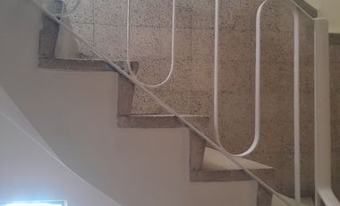 EDIFICIO EN VENTA CON DEPARTAMENTOS RENTADOS, OFICINA Y LOCAL COMERCIAL