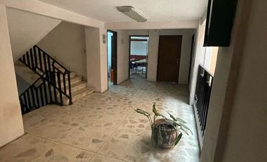 EDIFICIO A UN COSTADO DE LA TERMINAL DE TOLUCA EN VENTA