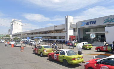 EDIFICIO A UN COSTADO DE LA TERMINAL DE TOLUCA EN VENTA