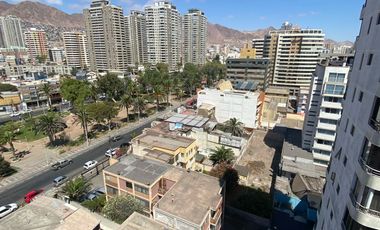Gran Oportunidad!! 5200 UF, Se Vende  amplio departamento con excelente ubicación y vista privilegiada frente al mar ubicado  en Antofagasta