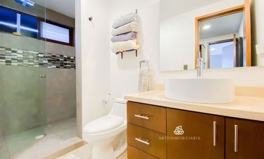 CASA BOSQUE ESMERALDA. 4 REC MODERNA SEGURIDAD JARDIN Y ROOF IMPECABLE