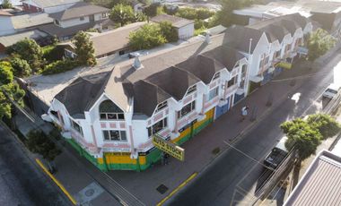 EDIFICIO DE 3 PISOS, UBICADO EN BULNES & LA CONCEPCIÓN QUILLOTA, CERCANO AL CENTRO.