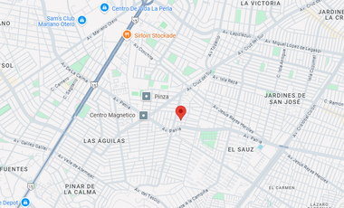 Casa ubicada en colonia Loma Bonita Ejidal, San Pedro Tlaquepaque Jalisco. Con 3 recamaras y 190m2. Entre Av. Tabachines y Av. Patria.