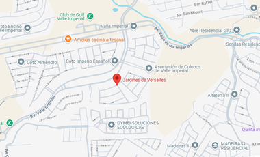 Casa ubicada en colonia Valle Imperial Zapopan, Jalisco. Con 5 recamaras y 451m2. A unos minutos de Club de Golf Valle Imperial.
