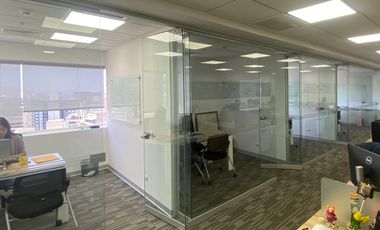 MODERNA OFICINA, EDIFICIO CON CERTIFICACION LEED Y AREAS COMUNES