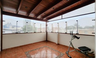 VENDO CASA MUY CERCA A VILLA MILITAR OESTE CHORRILLOS