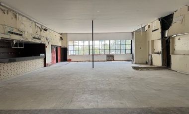 EDIFICIO DE TRES PISOS PARA RESTAURANTE SE RENTA SEGUNDO Y TERCER PISO