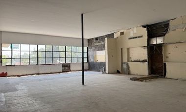 EDIFICIO DE TRES PISOS PARA RESTAURANTE SE RENTA SEGUNDO Y TERCER PISO
