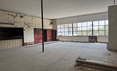 EDIFICIO DE TRES PISOS PARA RESTAURANTE SE RENTA SEGUNDO Y TERCER PISO