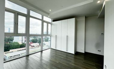 Lowest in the Market! 4BR Unit For Sale - Twelve Luxury Flats