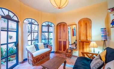 Casa Animas, Inmueble Versátil: Ideal para Residencia o Inversión Comercial